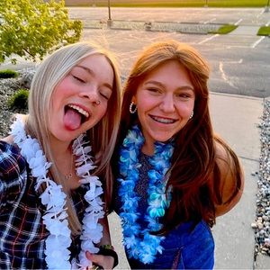 Meet your Posher, Addison